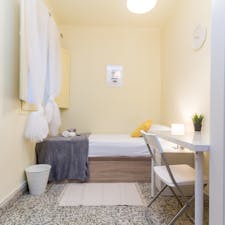 WG-Zimmer for rent for 400 € per month in Málaga, Pasaje Sondalezas