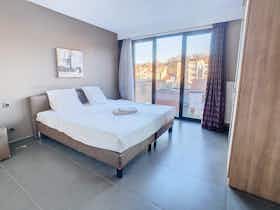 Appartement te huur voor € 1.750 per maand in Brussels, Rue Émile Wauters