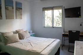 Privé kamer te huur voor € 420 per maand in Alcalá de Henares, Calle Zulema
