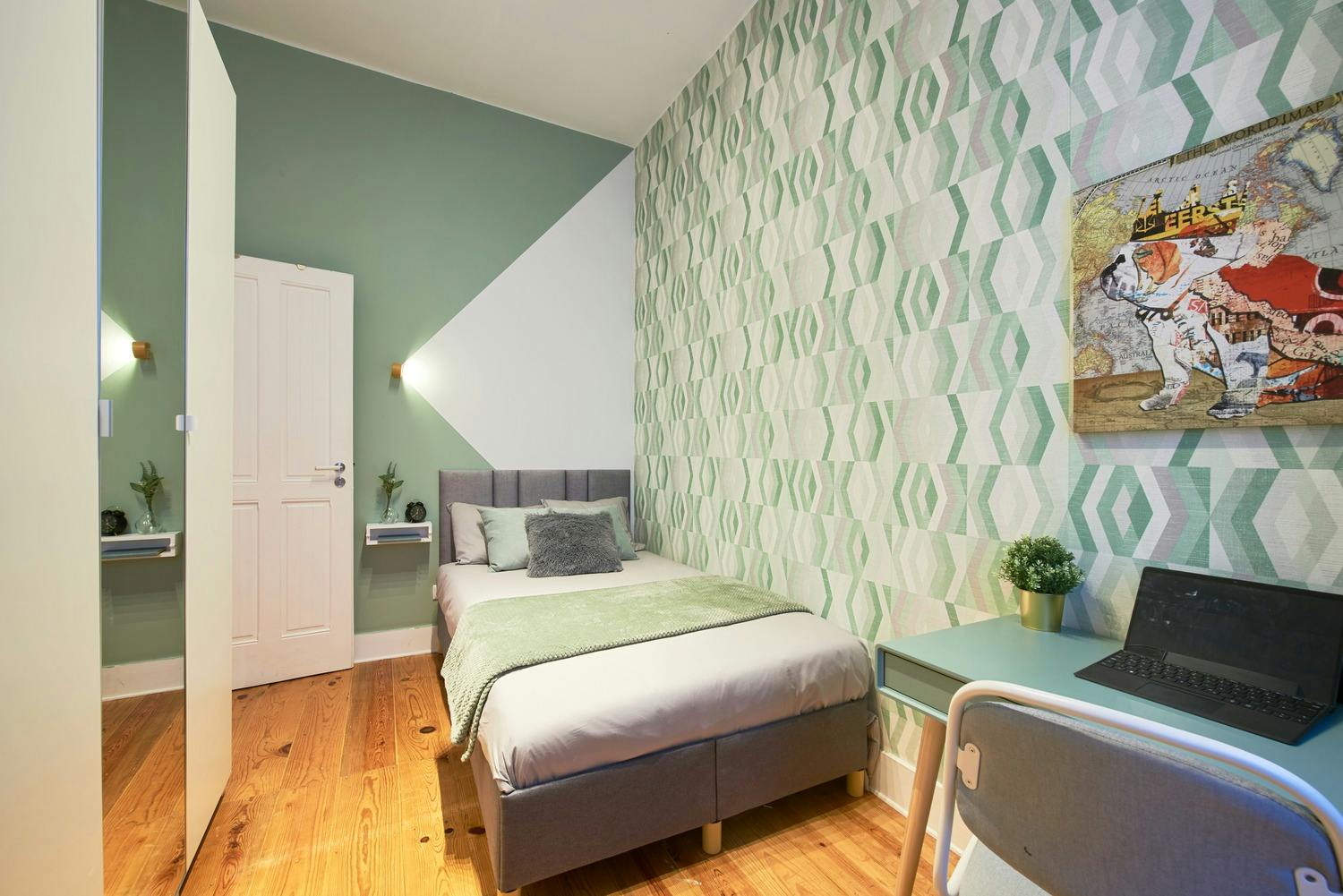 preview gallery tile