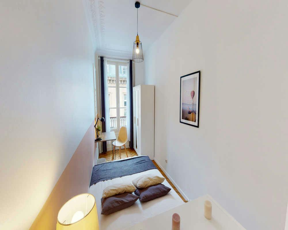Private room in Rue Saint-Dominique, Paris (1475182) room image 2