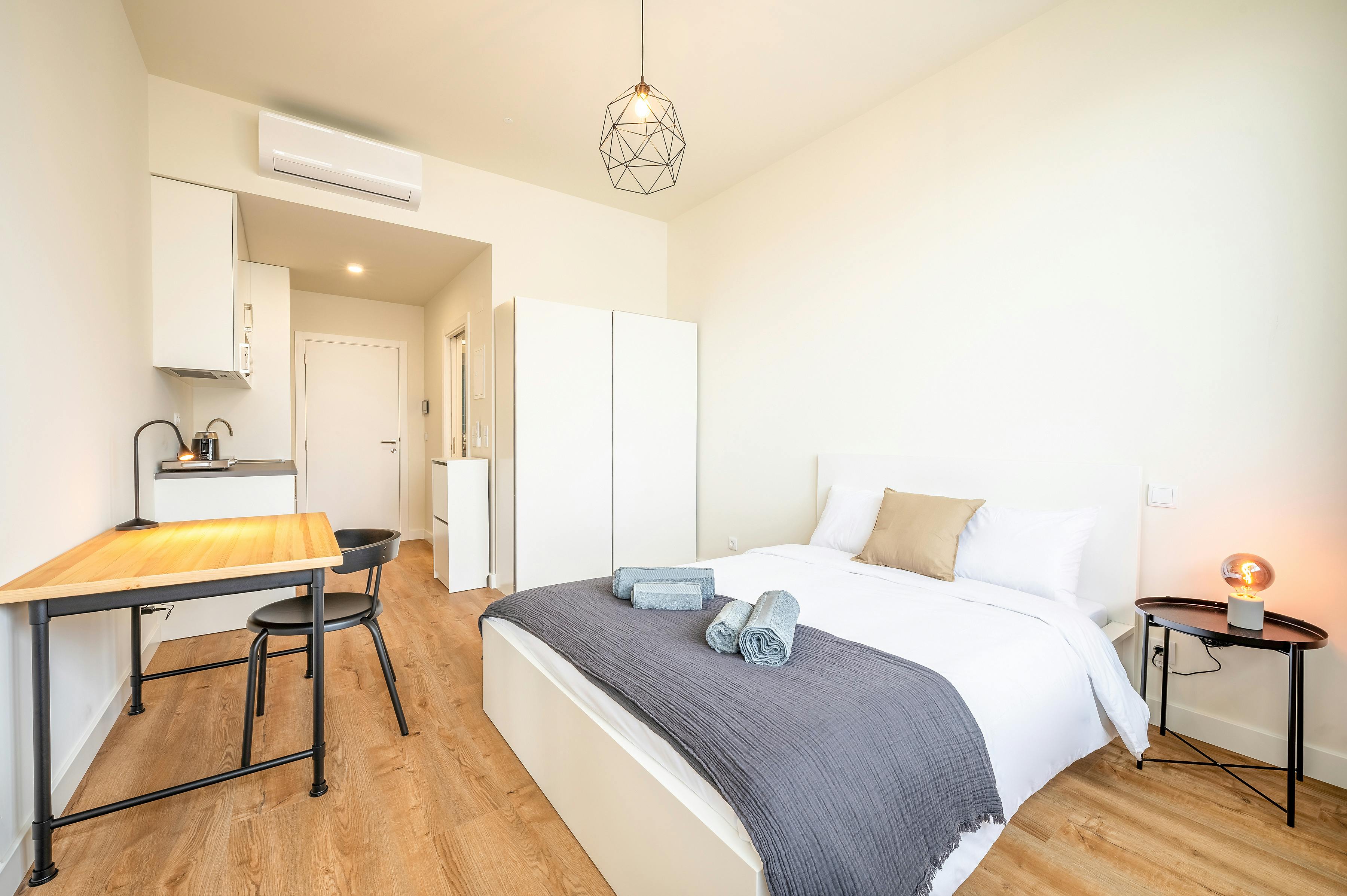 Studio à louer pour 960 €/mois à Lisbon, Rua Manuel Gouveia