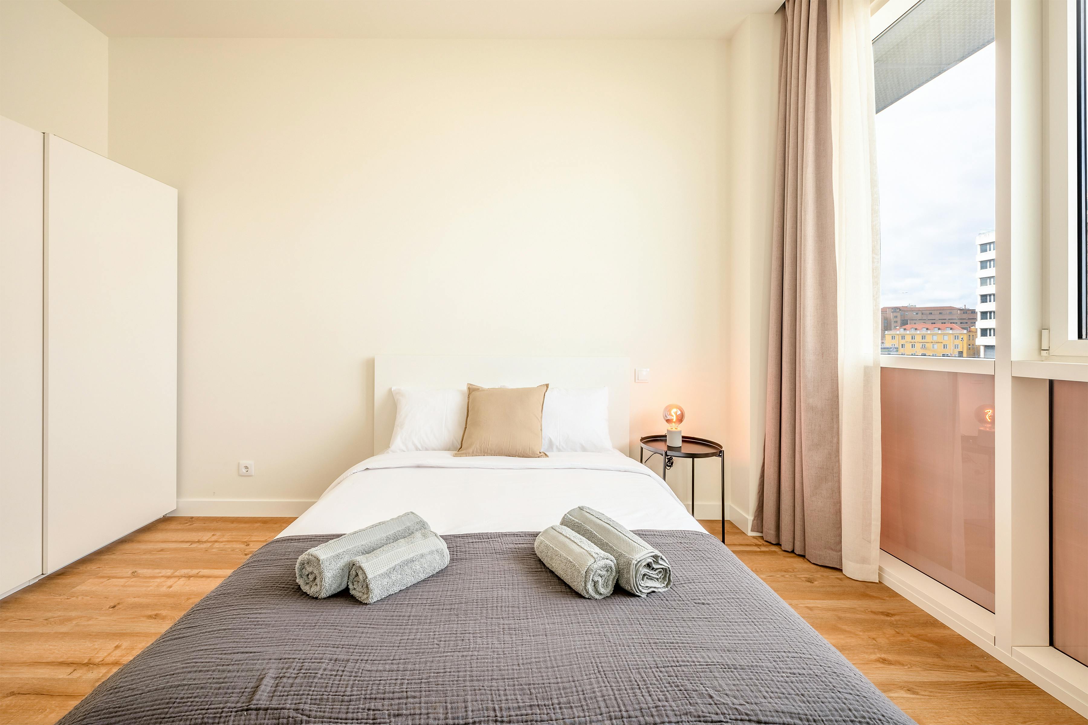 Studio à louer pour 1 111 €/mois à Lisbon, Rua Manuel Gouveia