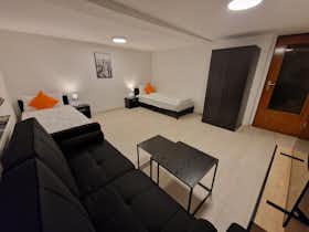 公寓 正在以 €1,200 的月租出租，其位于 Laubach, Herrenhausgasse