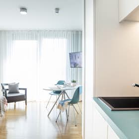 单间公寓 for rent for €1,080 per month in Munich, Gneisenaustraße