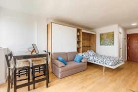 单间公寓 正在以 €798 的月租出租，其位于 Vélez-Málaga, Avenida Antonio Tore Tore