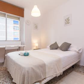 Private room for rent for €420 per month in Málaga, Calle Palo Mayor