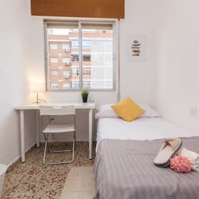 Private room for rent for €400 per month in Málaga, Calle Palo Mayor
