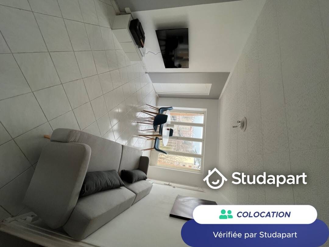 Private room for rent for €440 per month in Valence, Rue des Frères Montgolfier