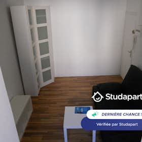 Apartment for rent for €470 per month in Lille, Rue de Condé