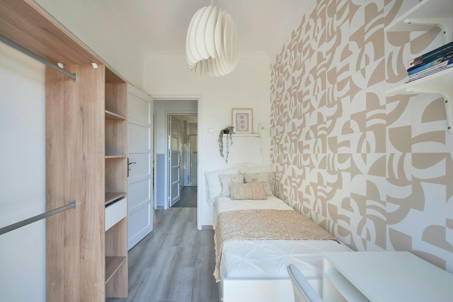 Rua Mouzinho de Albuquerque, Amadora preview