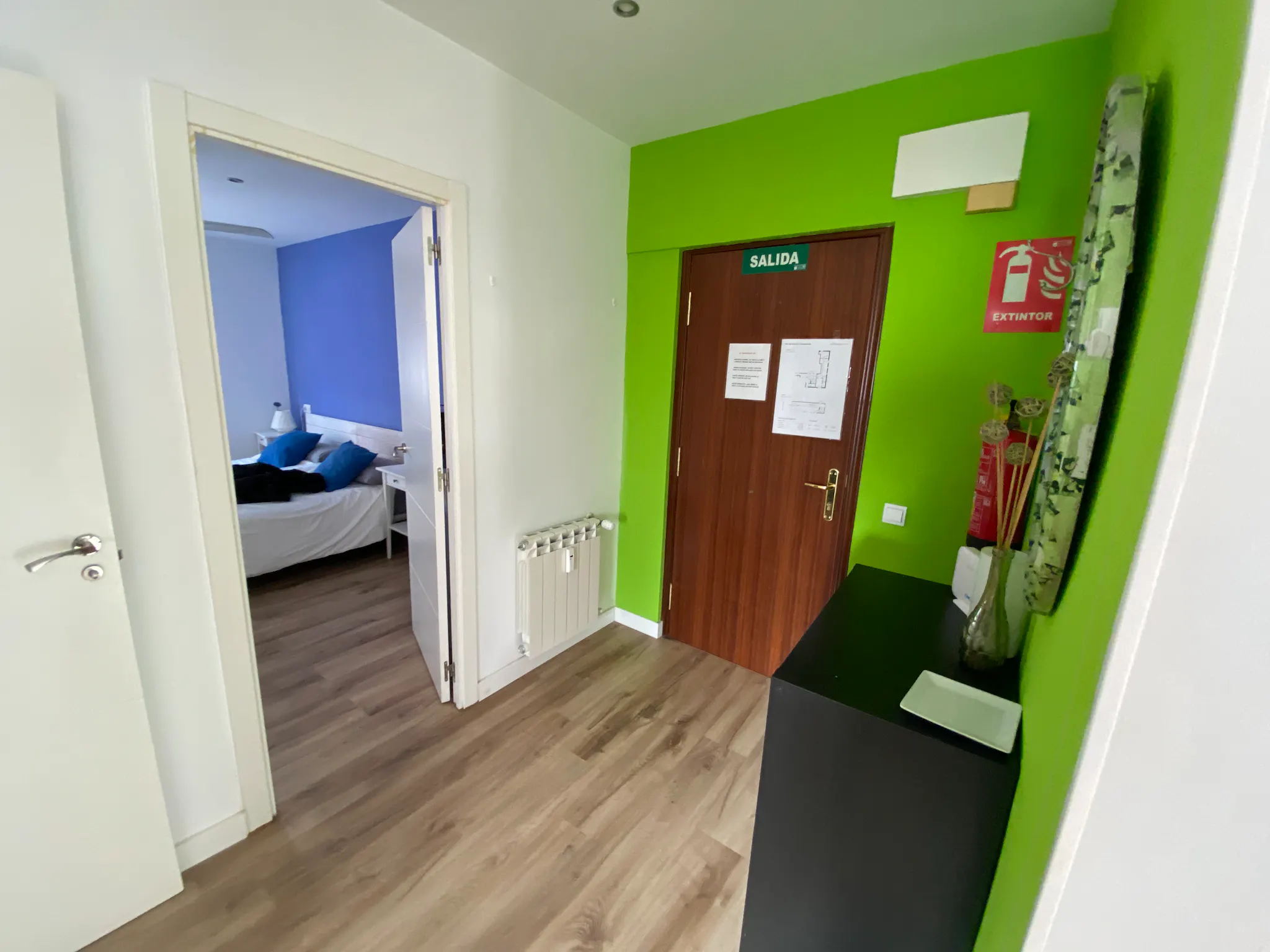 2-Bedroom Apartment in Calle de los Dos Amigos, Madrid (1475548) ROOM 2
