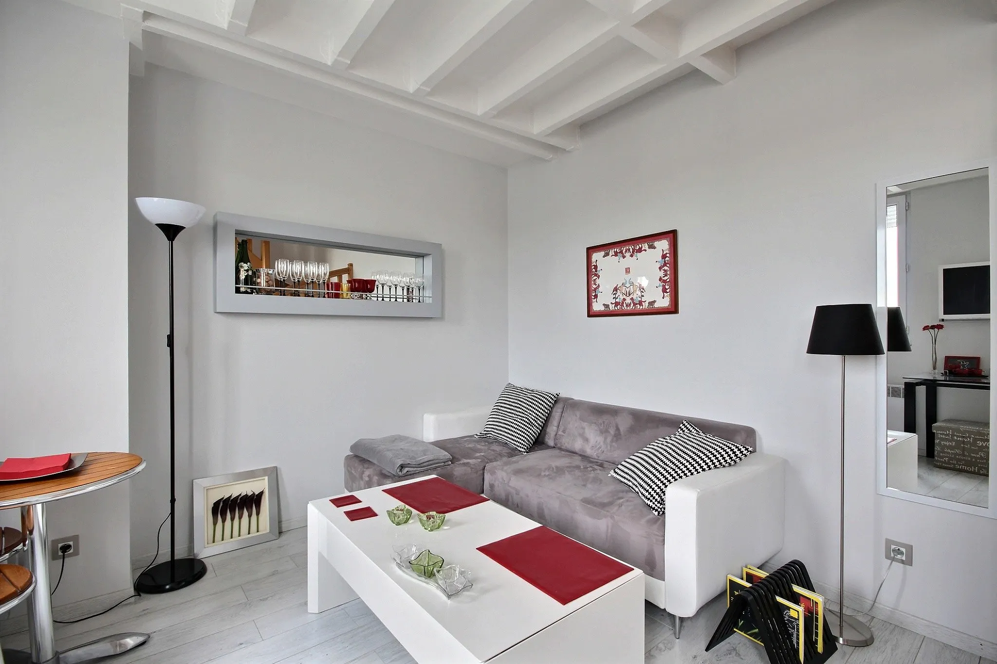 Avenue Niel, Paris preview