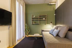 Apartment for rent for €1,400 per month in Barcelona, Carrer de l'Aurora
