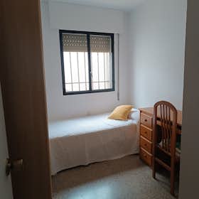 Private room for rent for €320 per month in Sevilla, Calle Don Fadrique