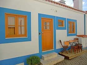 House for rent for €1,000 per month in Aljezur, Travessa da Cruz