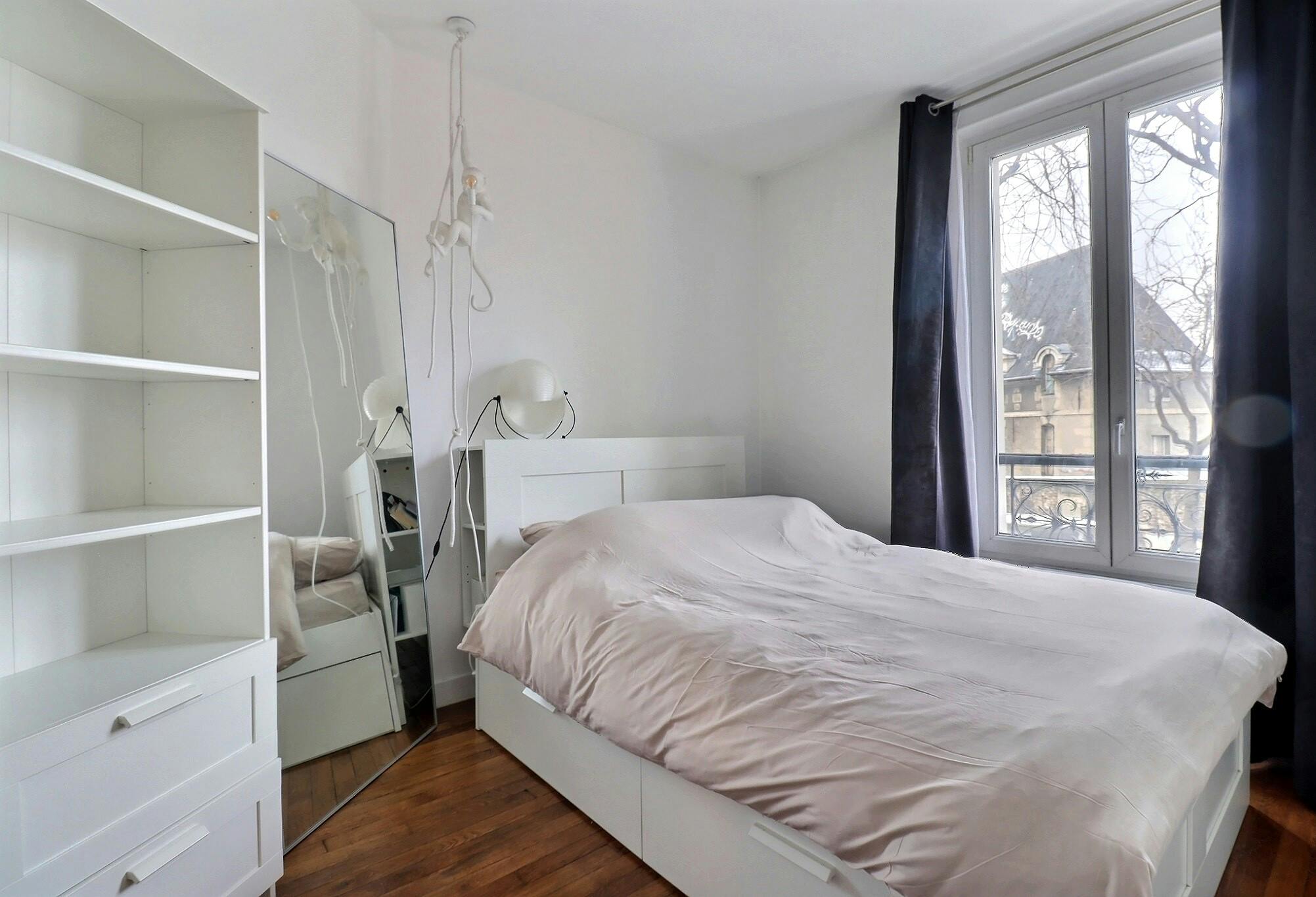 1-Bedroom Apartment in Avenue Claude Vellefaux, Paris (1475822) ROOM
