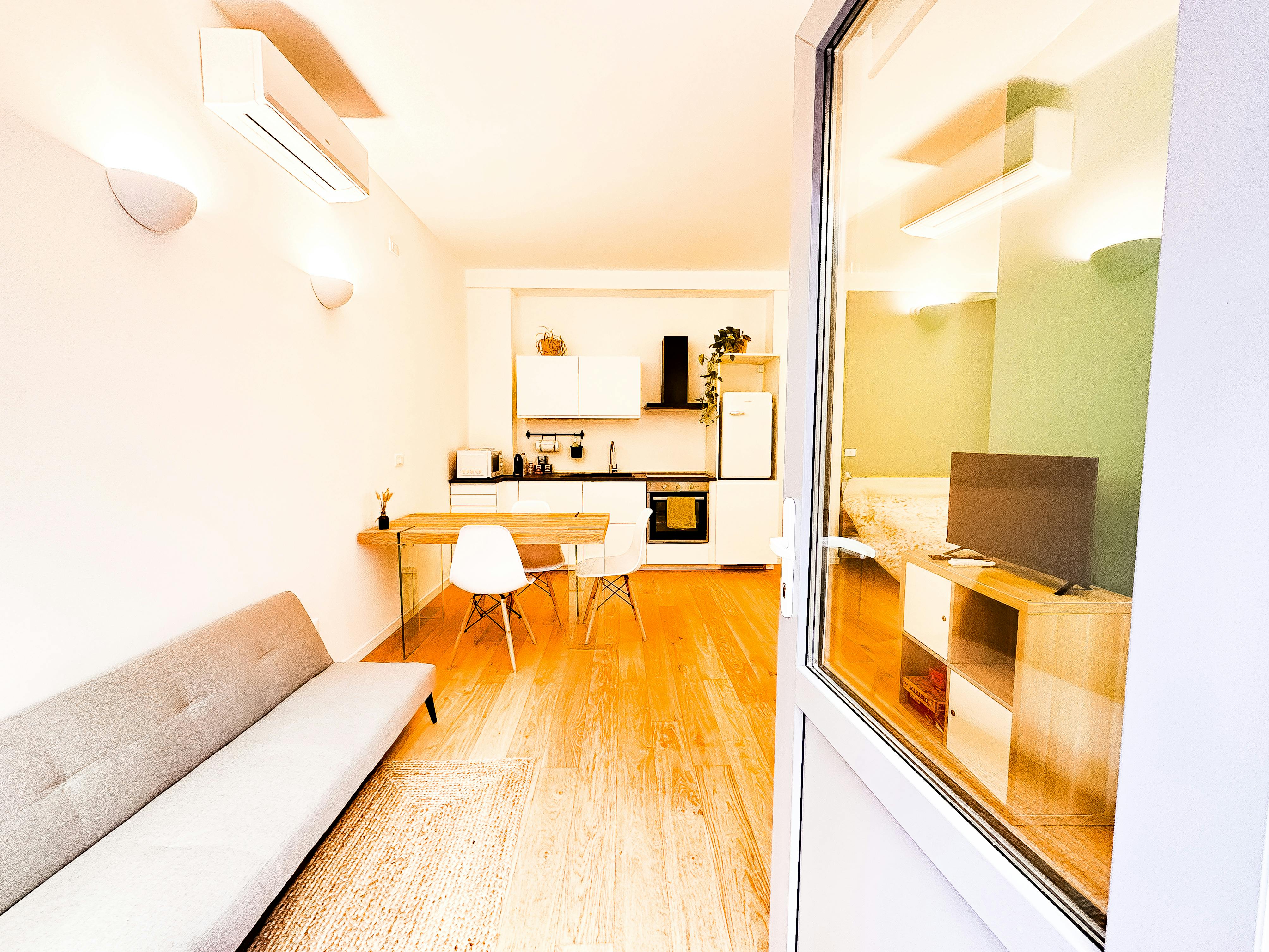 Via Giambellino, Milan preview