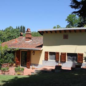House for rent for €1,200 per month in San Godenzo, Via di Poggio