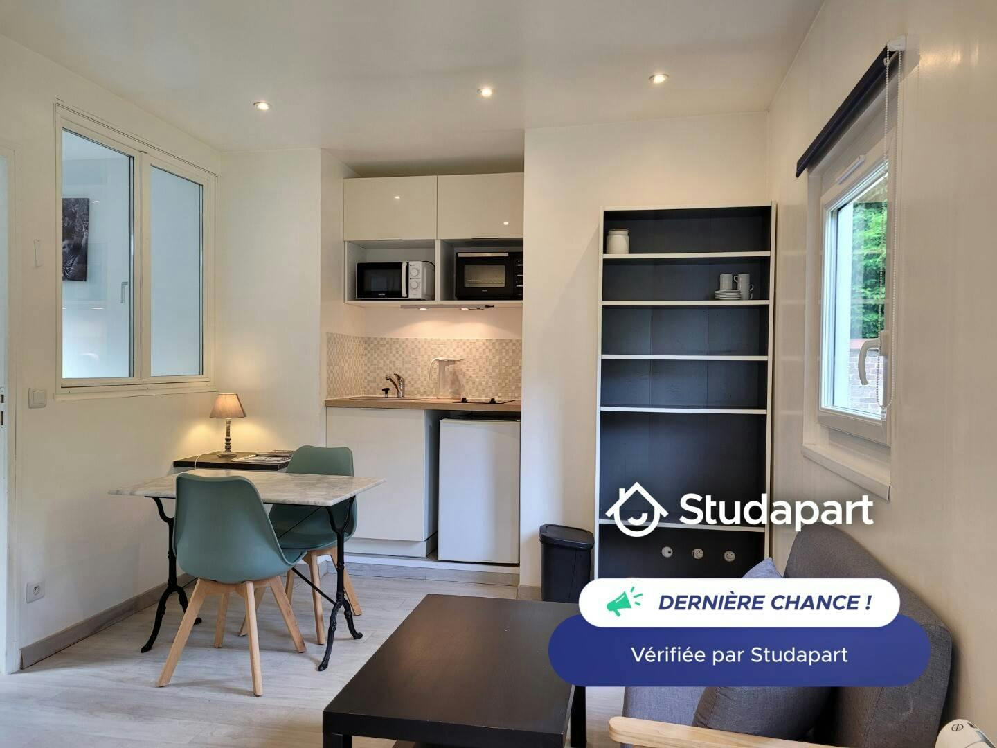 Apartment for rent for €600 per month in Rouen, Rue Malatiré