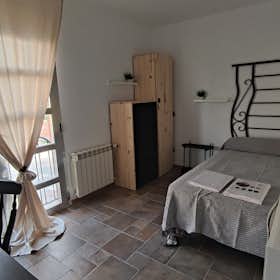 Private room for rent for €490 per month in Griñón, Paseo Salle