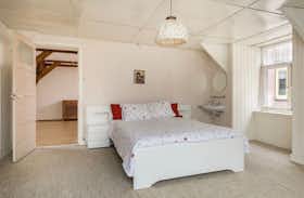 Отдельная комната сдается в аренду за 1 000 € в месяц в Franeker, Noord