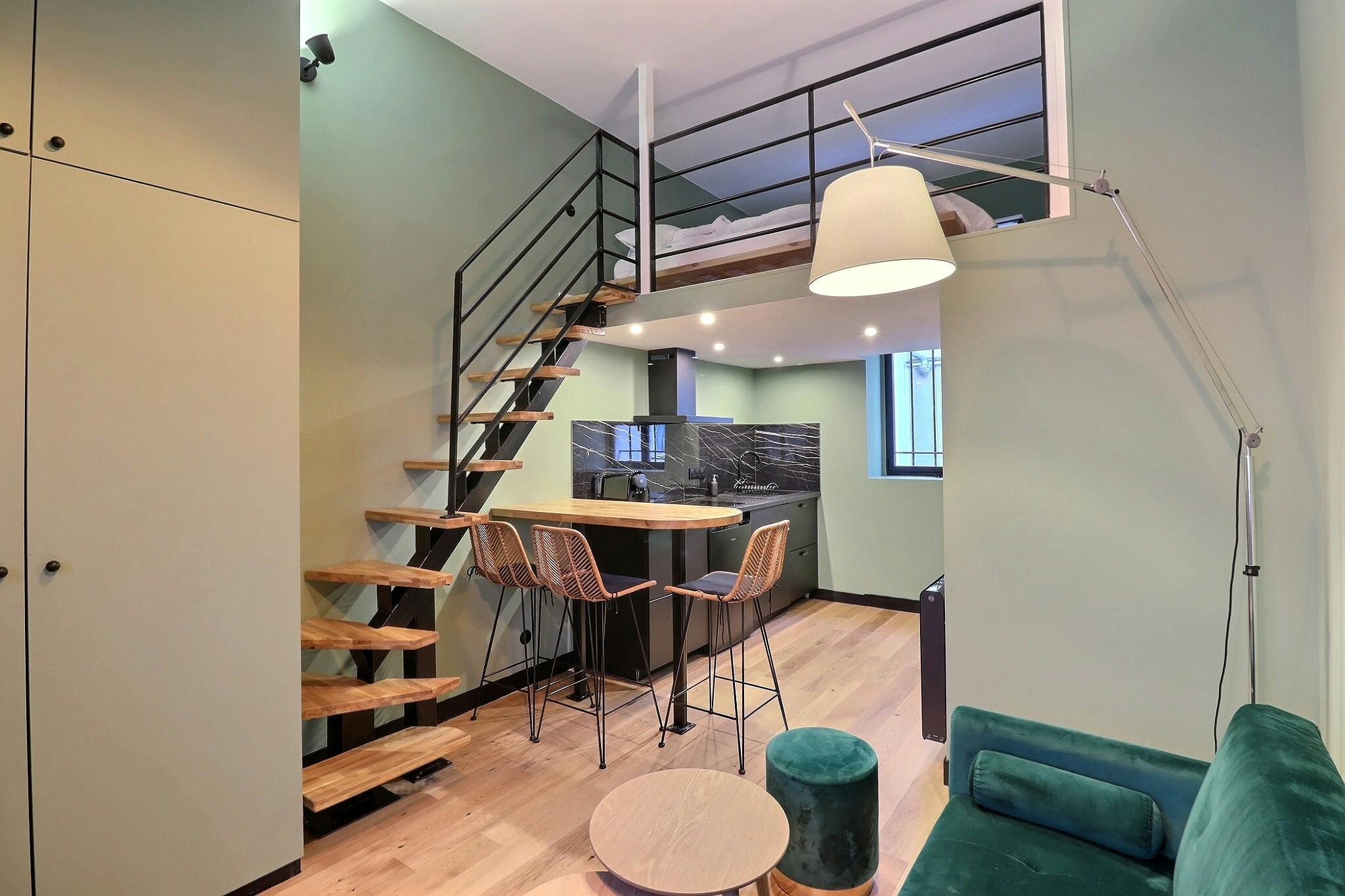 Rue du Cherche-Midi, Paris preview