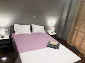Отдельная комната сдается в аренду за 1 290 € в месяц в Arkalochóri, Kondylaki