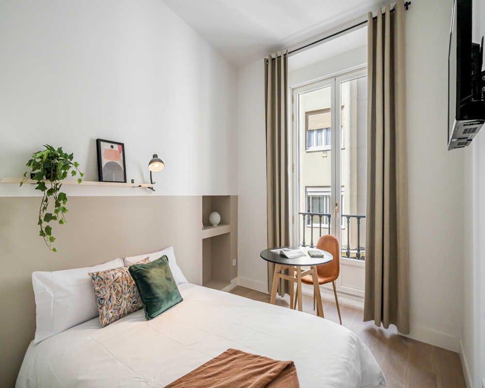 Calle del Carmen, Madrid preview