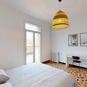 Privé kamer te huur voor € 480 per maand in Toulon, Avenue du 15ème Corps