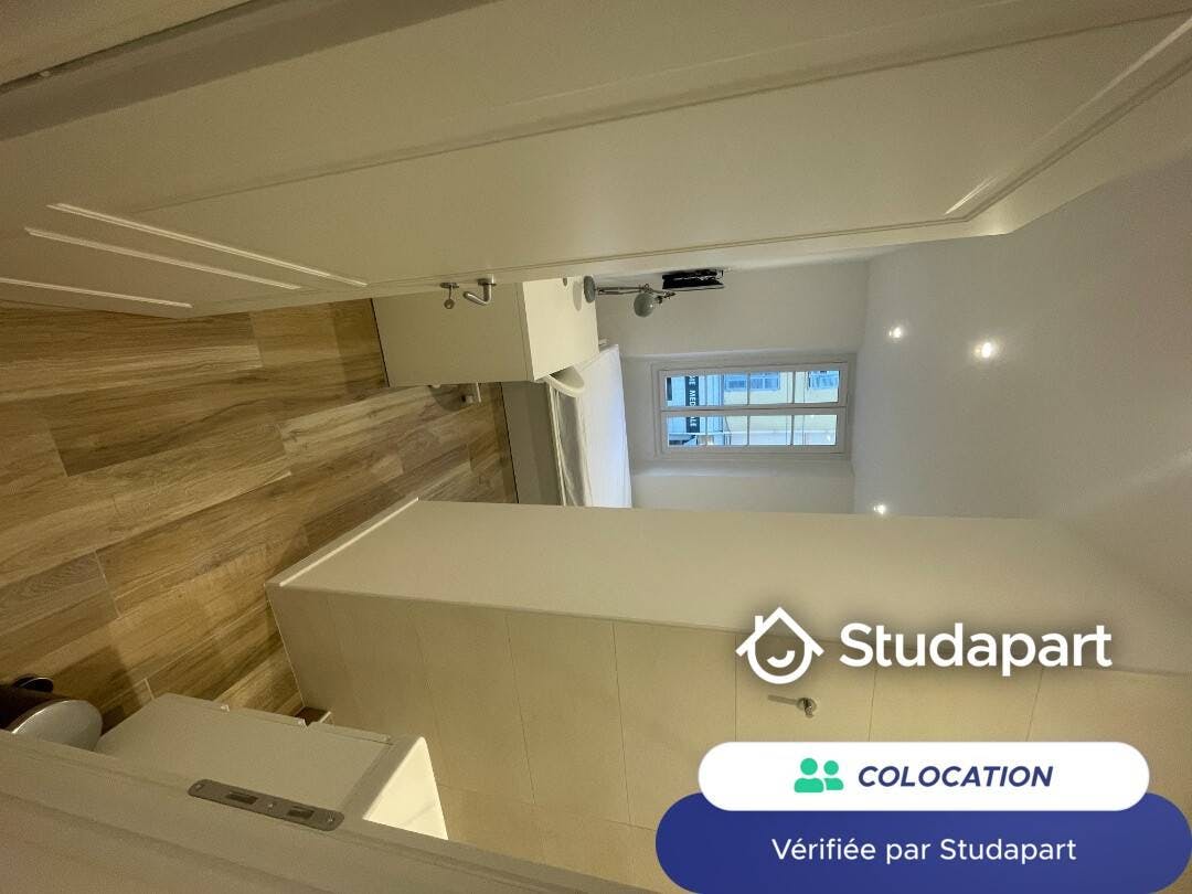 Private room for rent on Avenue de la République, Nice – pohled 6
