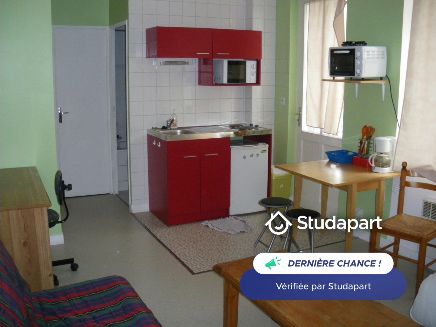 Apartamento para alugar por € 395 por mês em Poitiers, Rue du Faubourg du Pont Neuf