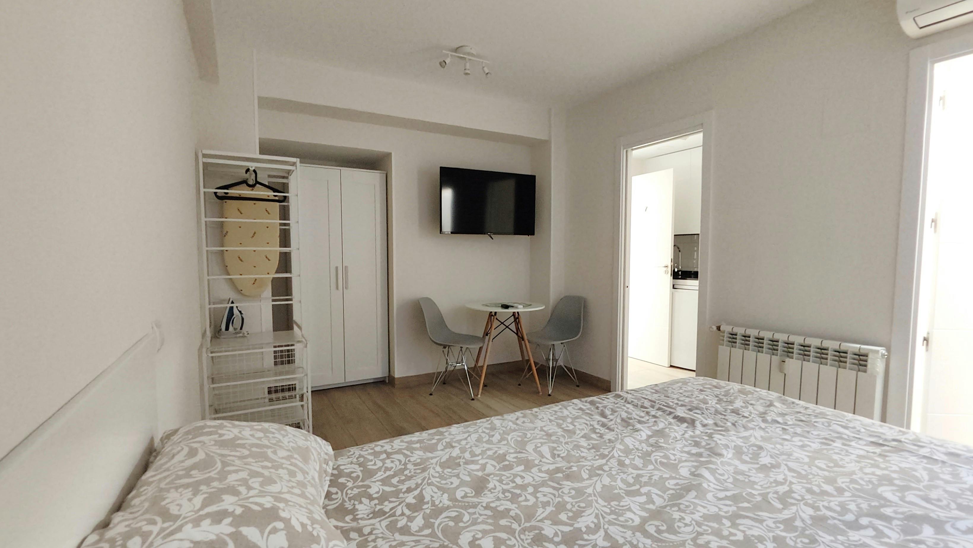 Paseo de la Castellana, Madrid preview