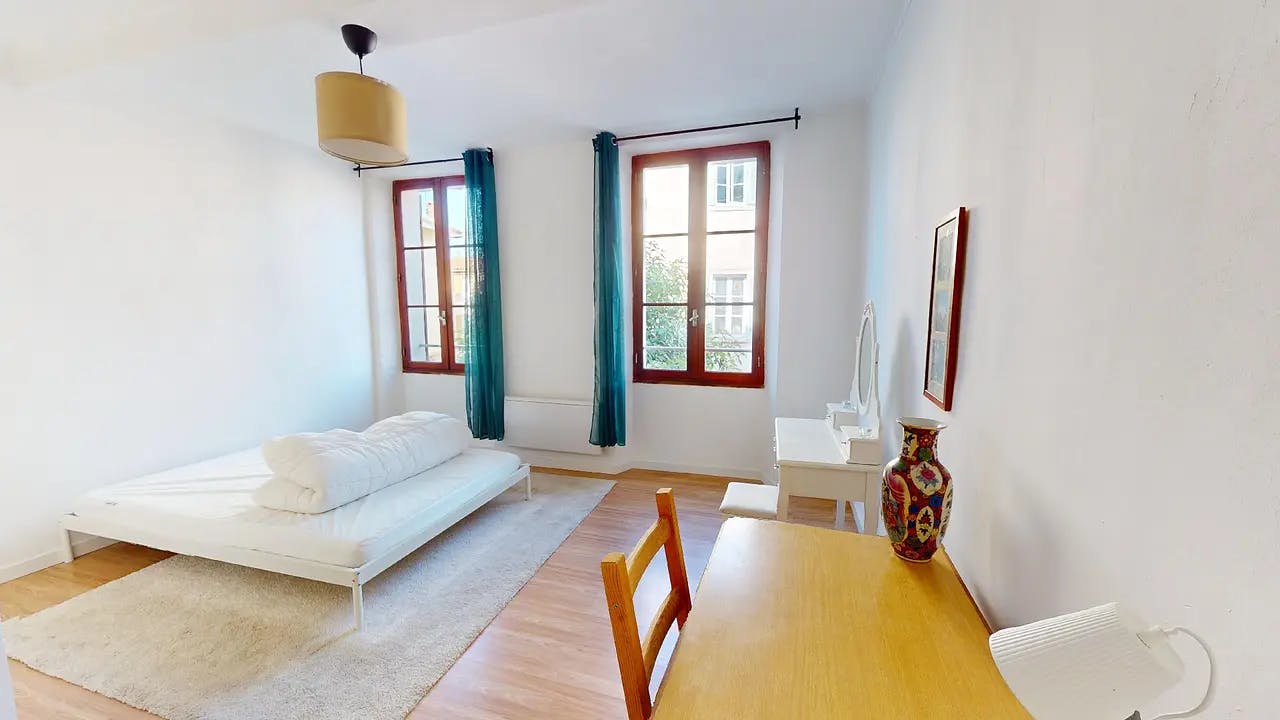 Chambre privée à louer pour 432 €/mois à Toulon, Rue Michel de Bourges