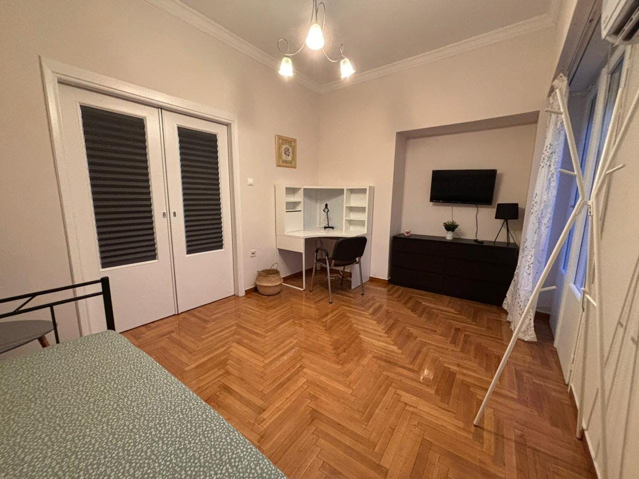 Single room Athens, 13m² — photo 2