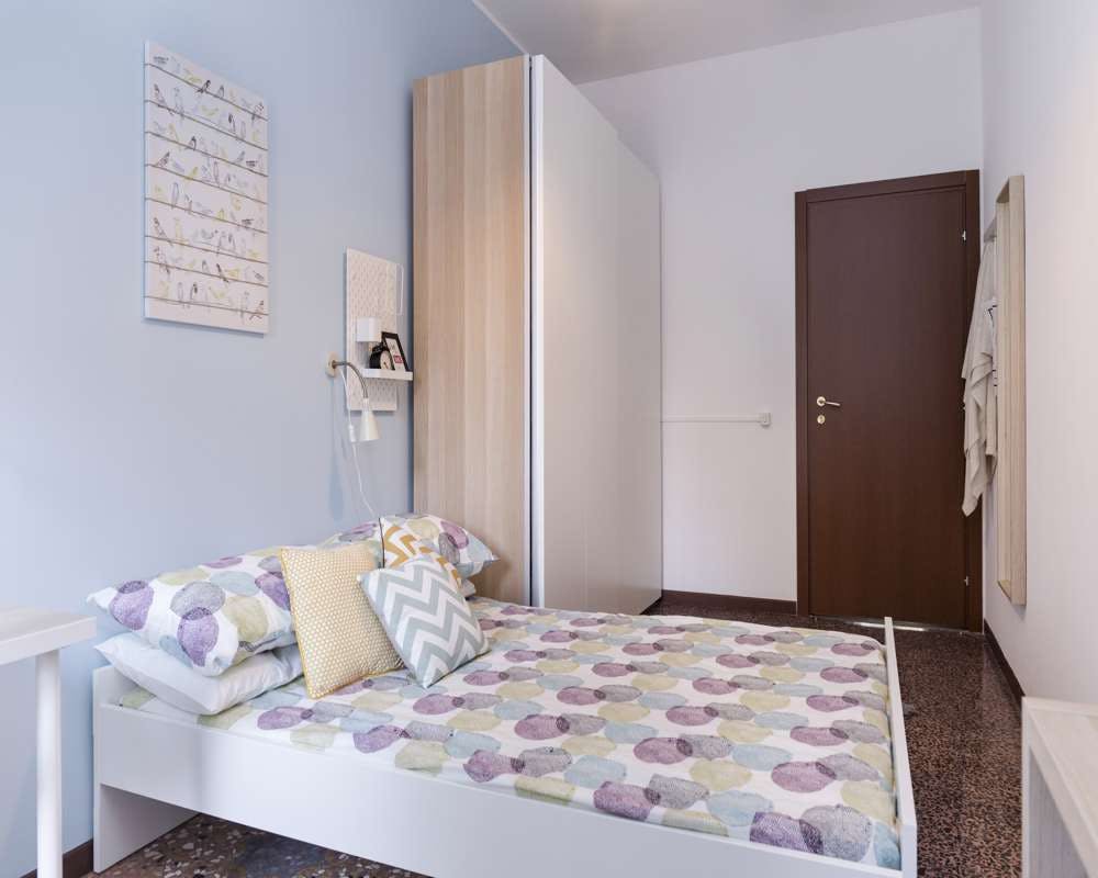 Private room for rent for €710 per month in Bologna, Viale Giovanni Vicini