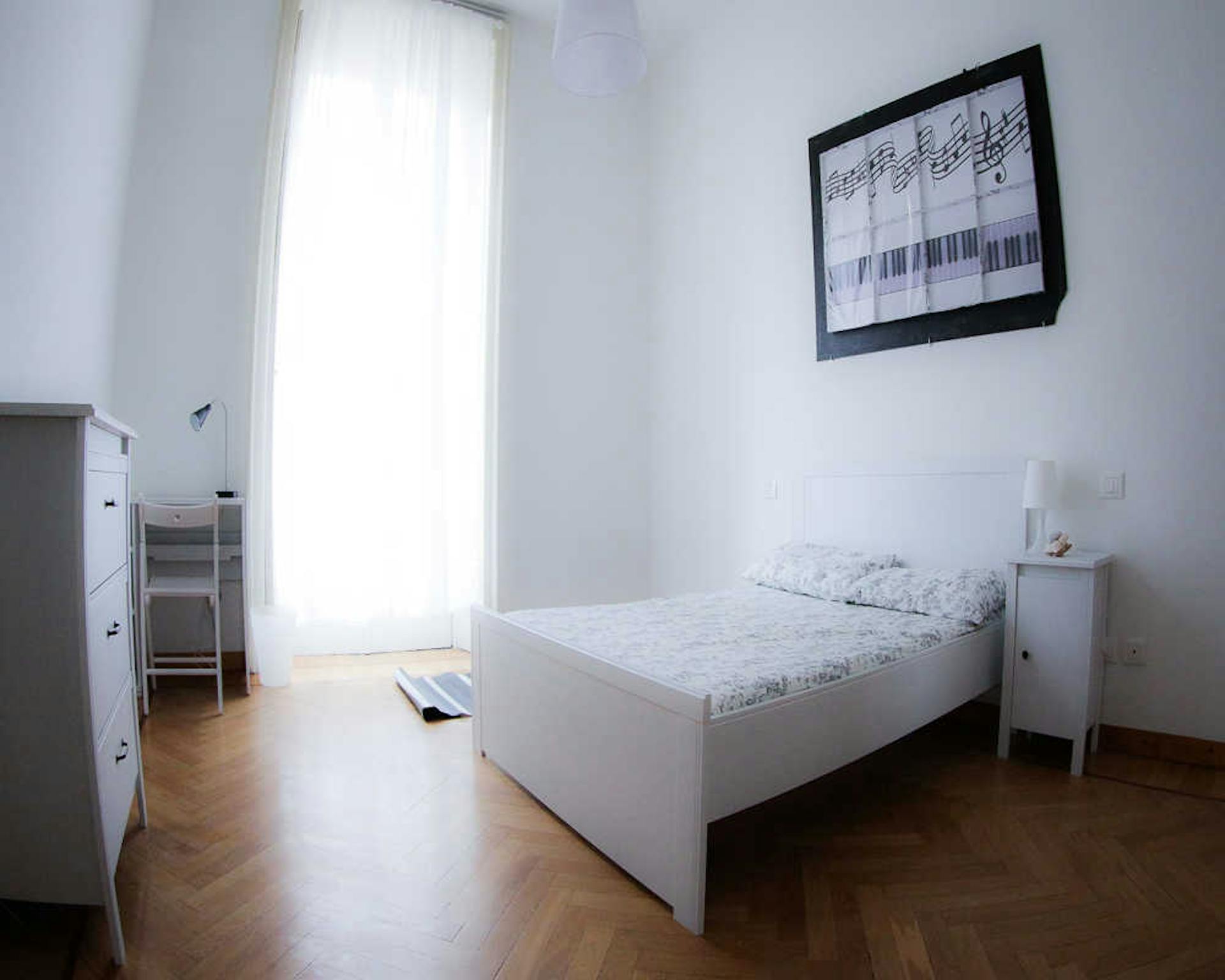 Viale Regina Giovanna, Milan preview