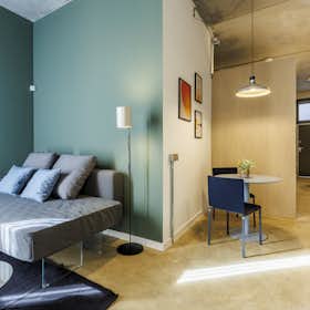 Apartment for rent for €1,400 per month in Barcelona, Carrer de l'Aurora
