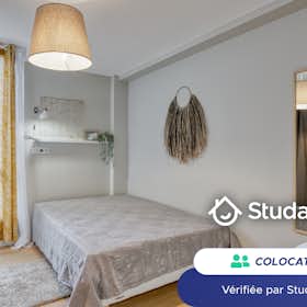 Private room for rent for €555 per month in Le Bouscat, Avenue de la Libération-Charles de Gaulle