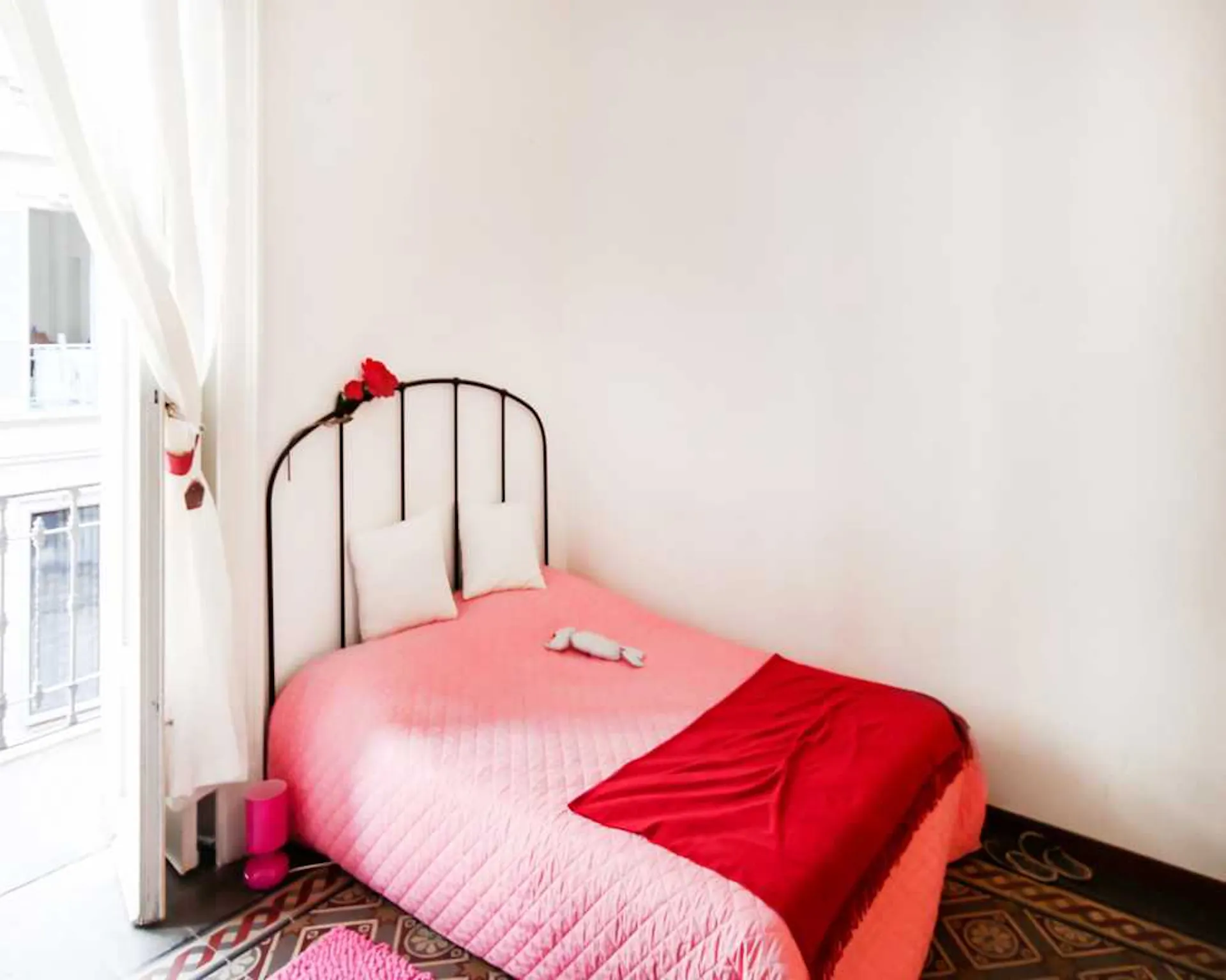 Piazza Ventiquattro Maggio, Milan preview