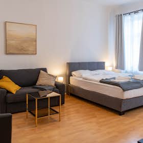Apartment for rent for €9,000 per month in Vienna, Herbststraße