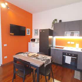 Appartamento in affitto a 1.980 € al mese a Forlì, Via Isonzo