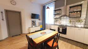 Appartement te huur voor € 1.650 per maand in Forlì, Via Giuseppe Miller