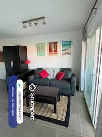 Apartment for rent for €580 per month in Saint-Jean-de-Luz, Chemin Duhartia