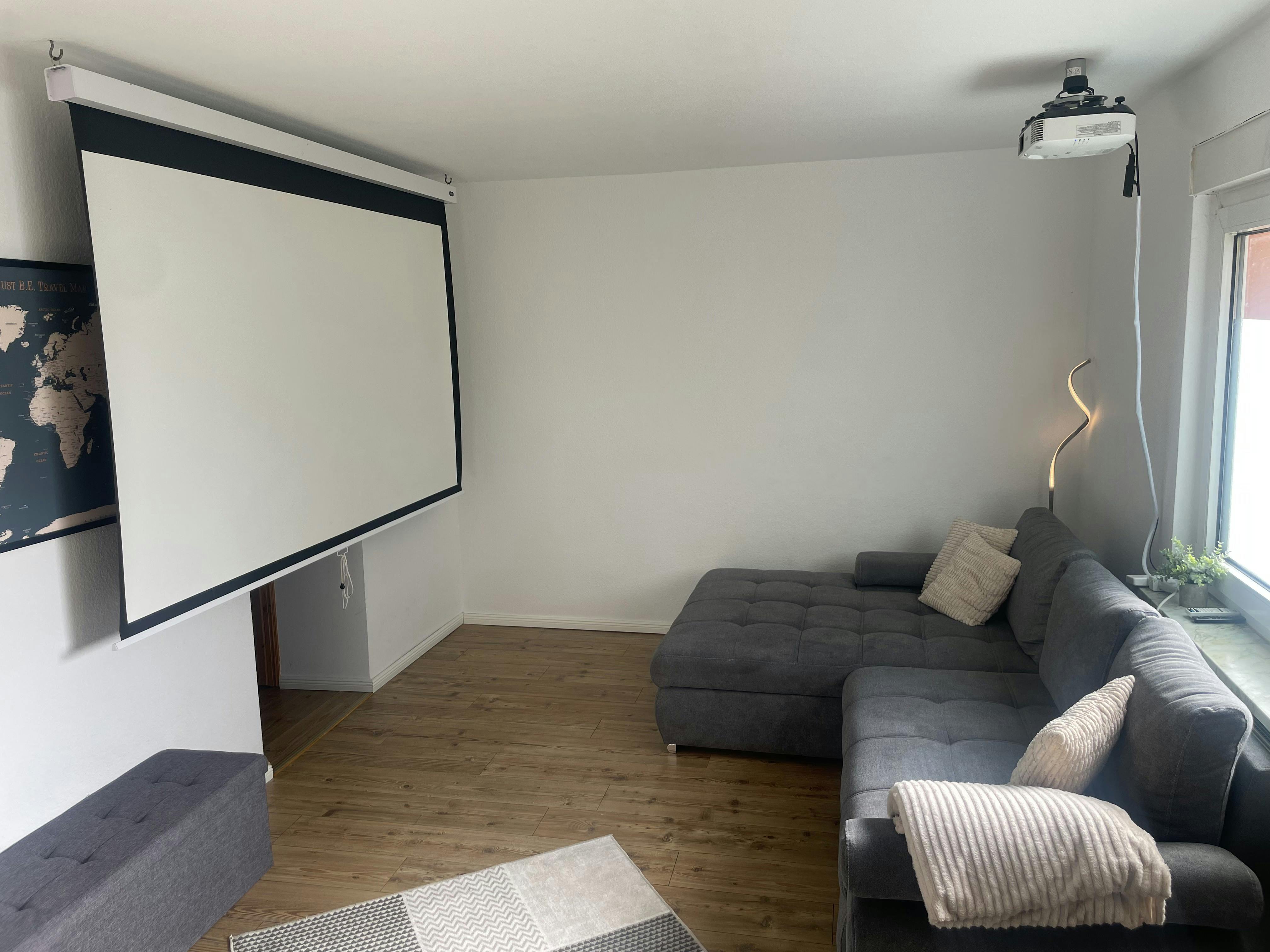 House for rent for €1,872 per month in Berlin, Kiefheider Weg