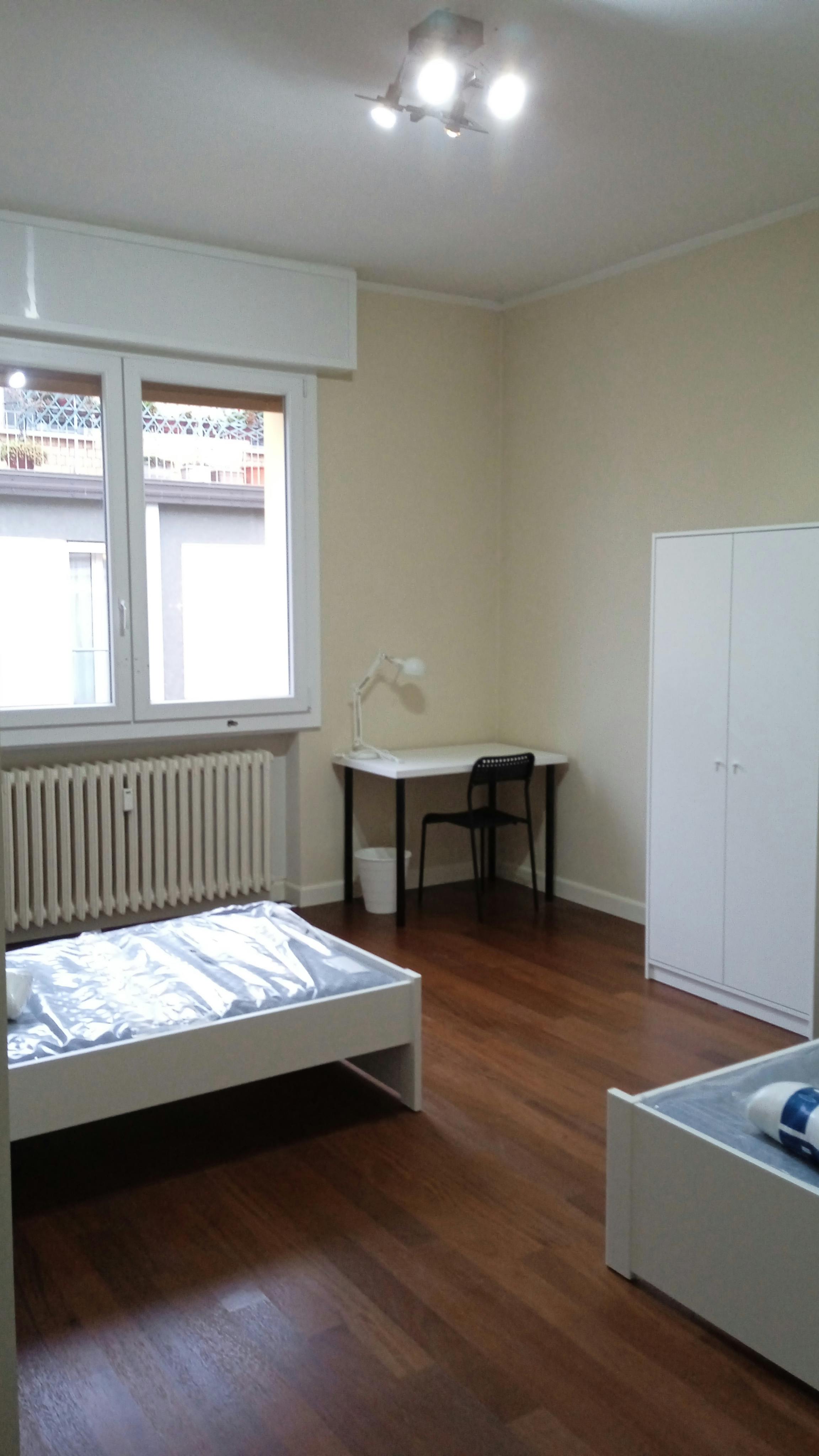 Quarto compartilhado para alugar por € 405 por mês em Bologna, Via Giovanni Brugnoli