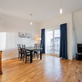 Apartment for rent for €2,290 per month in Berlin, Hochstraße