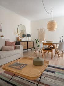 Apartament de închiriat pentru 2.450 EUR pe lună în Oeiras, Rua de Ceuta