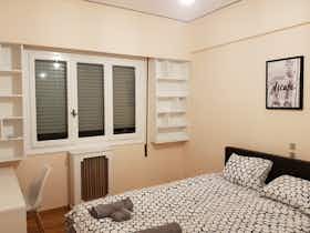 Privé kamer te huur voor € 360 per maand in Athens, Leoforos Alexandras