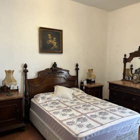 Private room for rent for €405 per month in Sevilla, Avenida San Francisco Javier